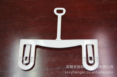 石獅市協(xié)陽服裝輔料 專業(yè)生產(chǎn)優(yōu)質(zhì)服飾衣架，長期批發(fā)銷售